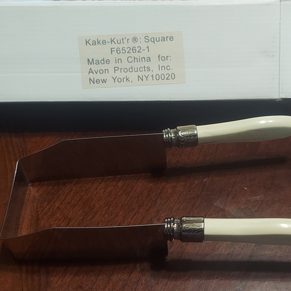 Kitchen Avon Nib Kake Kutr Squareshape Cake Cutter Poshmark
